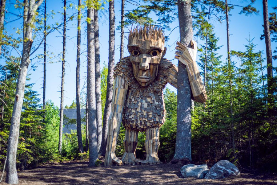 Giant Troll, Maine Gardens